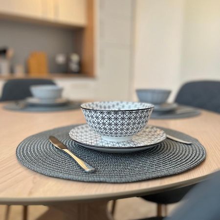 Apartamento Ruhige Lage, Gute Anbindung, Frisch Renoviert Fellbach Exterior foto