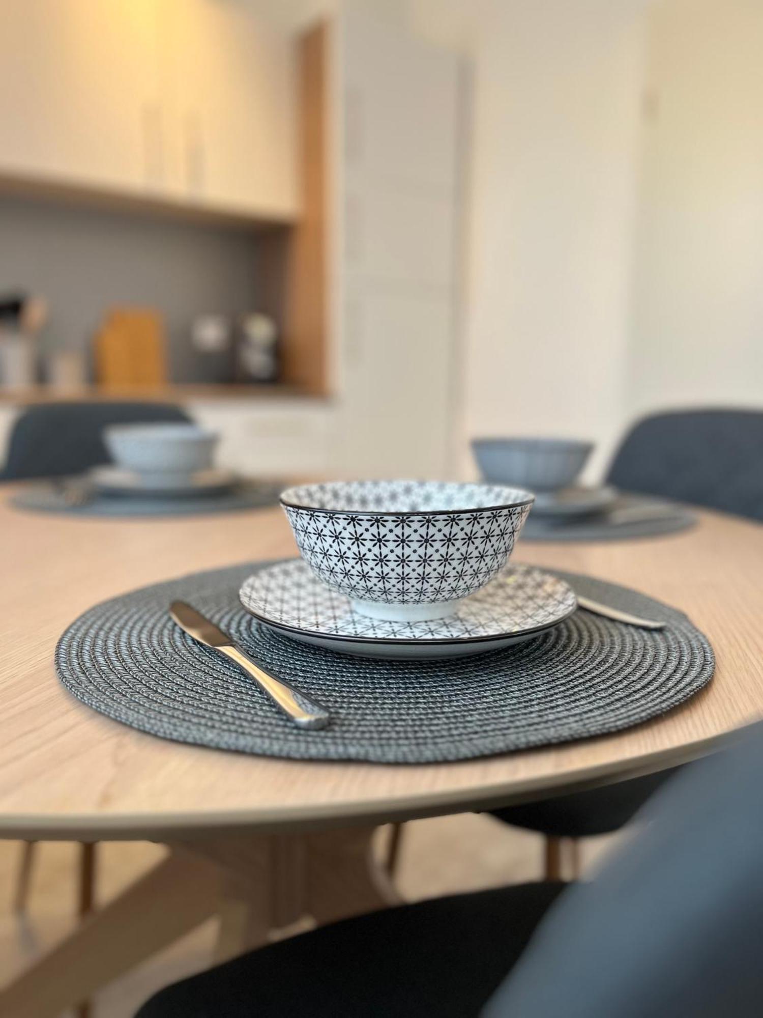 Apartamento Ruhige Lage, Gute Anbindung, Frisch Renoviert Fellbach Exterior foto