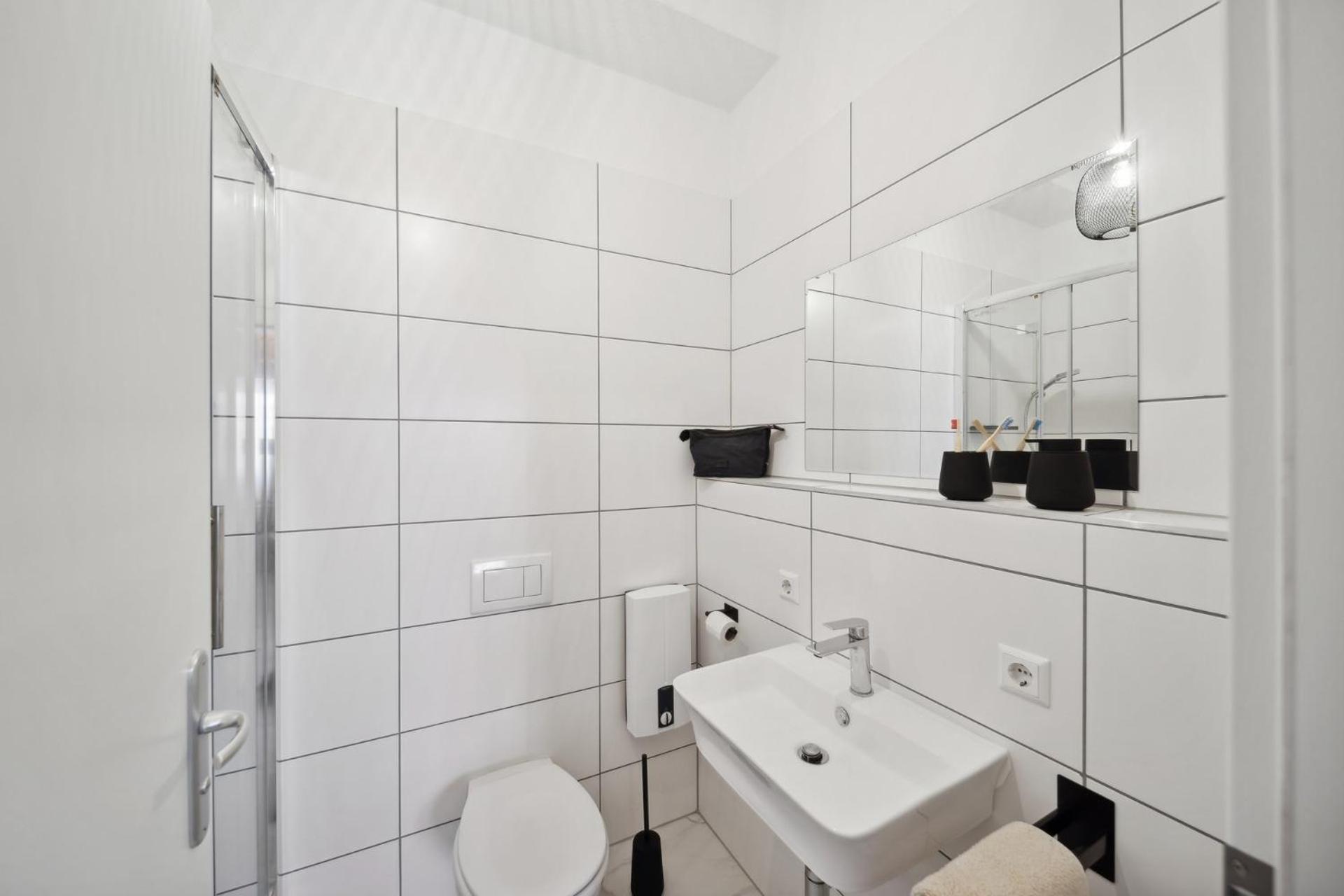 Apartamento Ruhige Lage, Gute Anbindung, Frisch Renoviert Fellbach Exterior foto