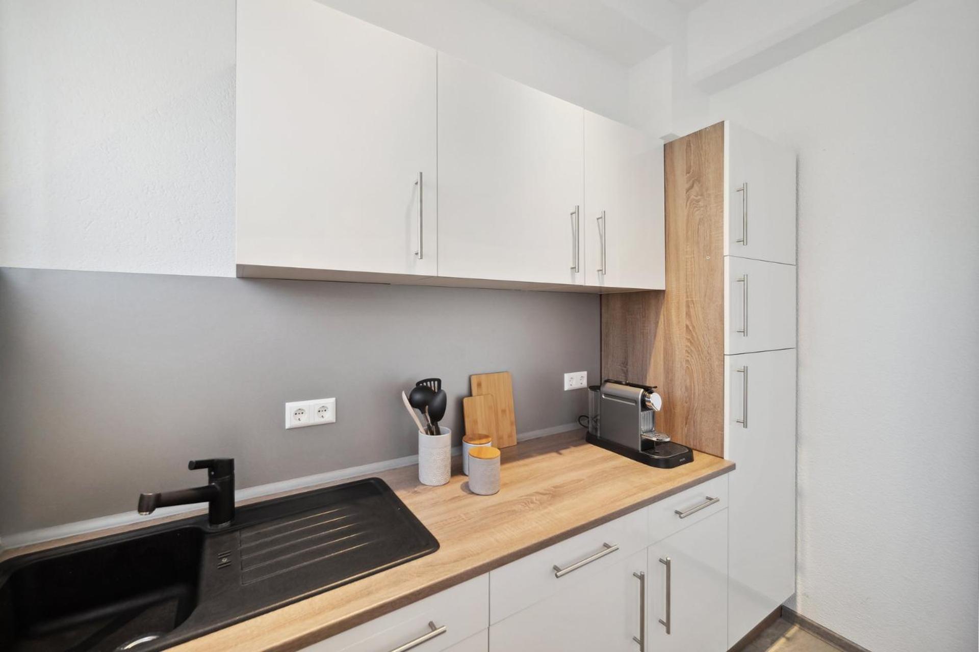 Apartamento Ruhige Lage, Gute Anbindung, Frisch Renoviert Fellbach Exterior foto